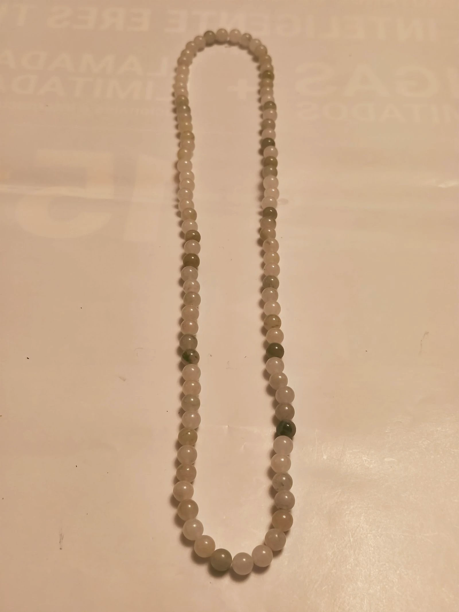 Collar de agatas claras con 80 centimetros